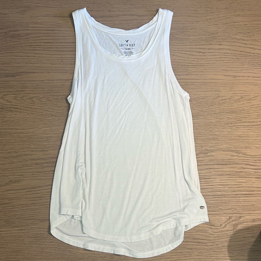 {american eagle} soft & sexy white tank